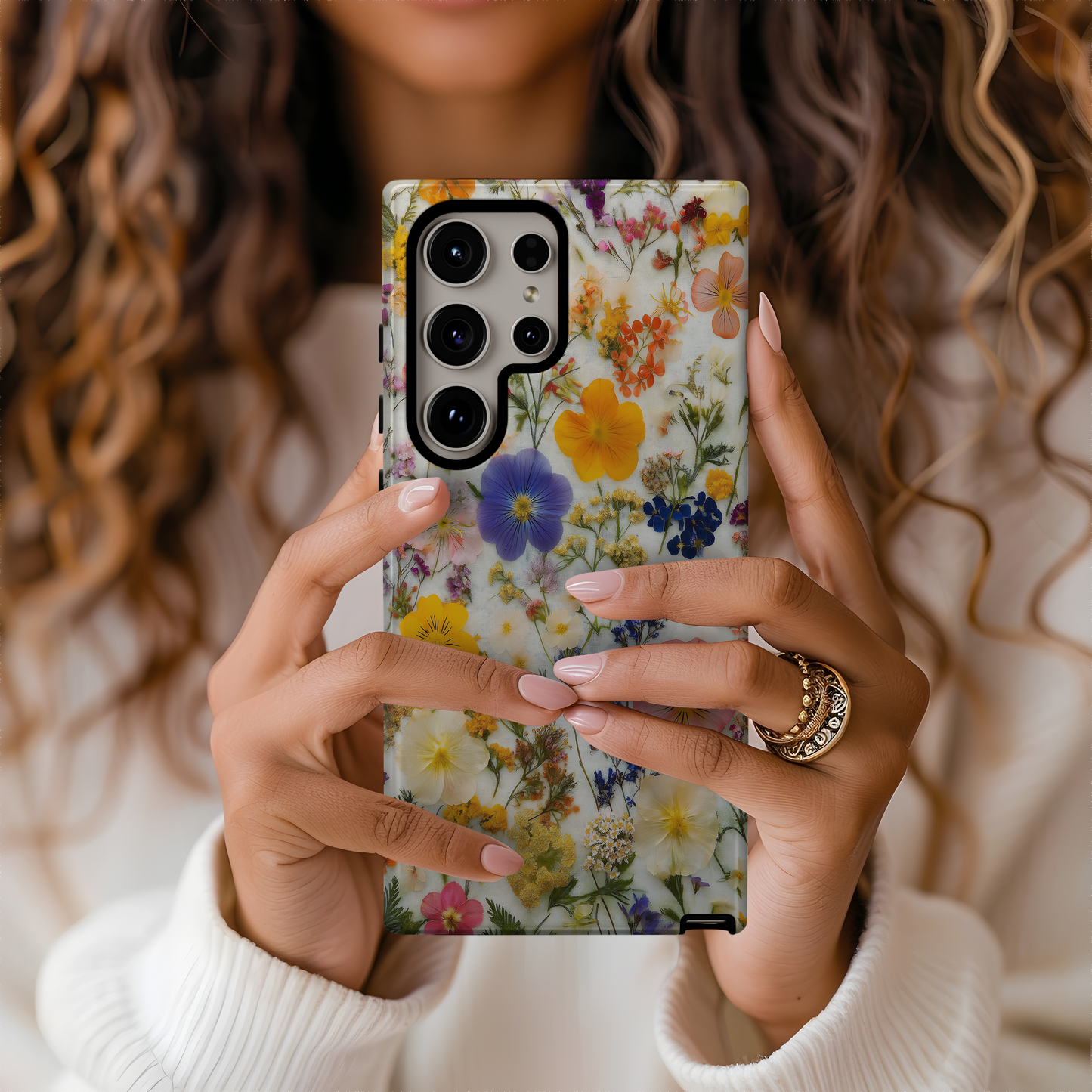 Pressed Flower Phone Case – Nature’s Beauty Preserved in Timeless Style