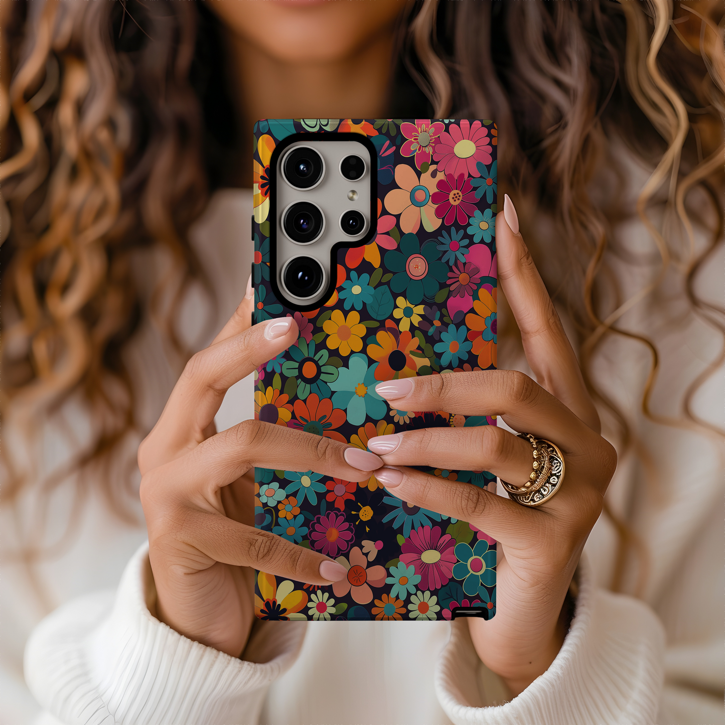 Retro 60s & 70s Floral Phone Case – Groovy Blooms with Modern Protection