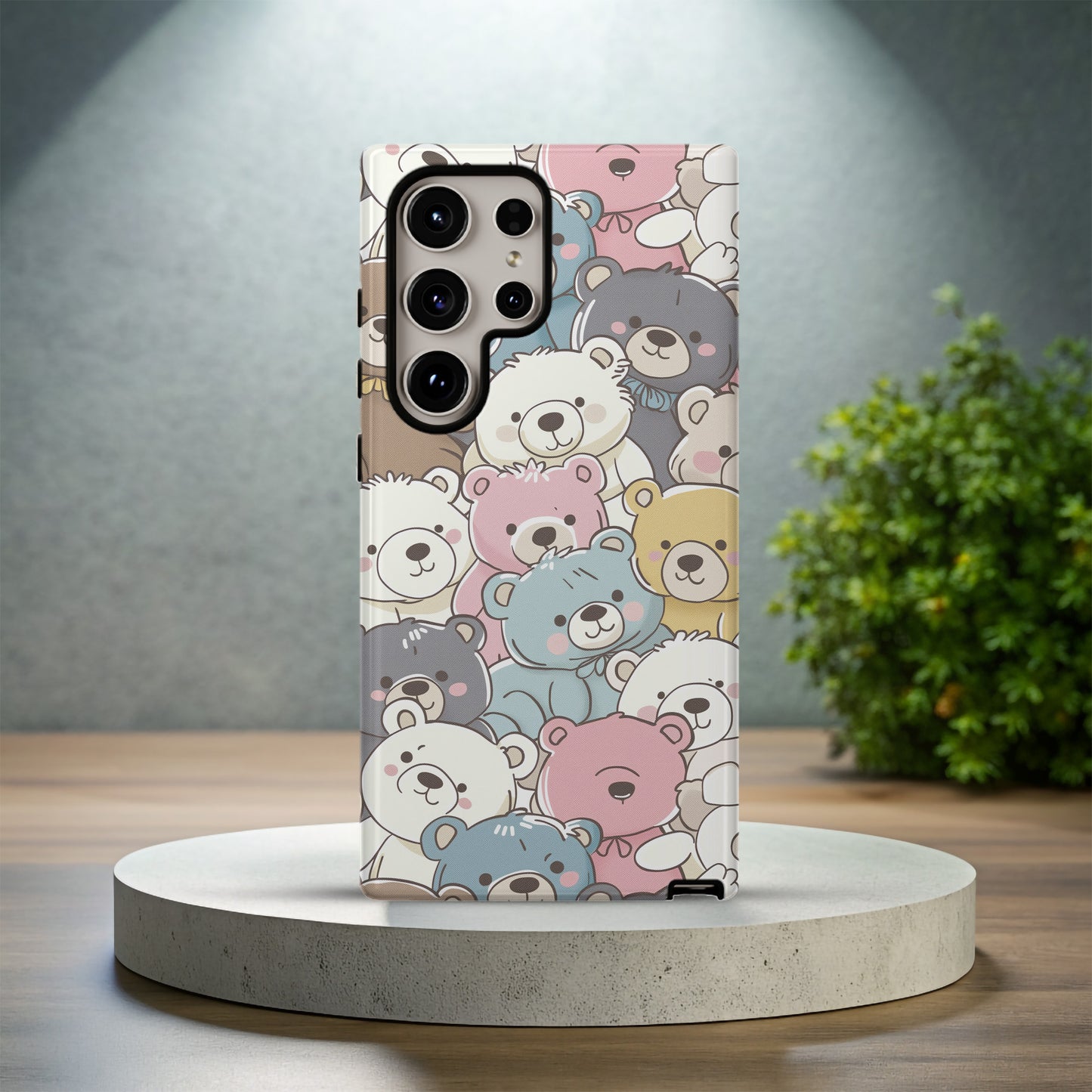 Kuma Kawaii Phone Case – Adorable Bear Charm with Everyday Protection