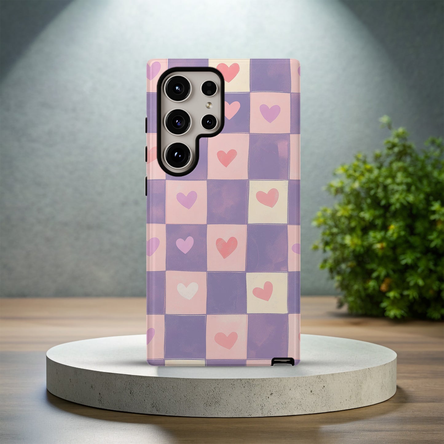 Checkered Love Phone Case – Bold Pattern, Sweet Heart with Everyday Protection