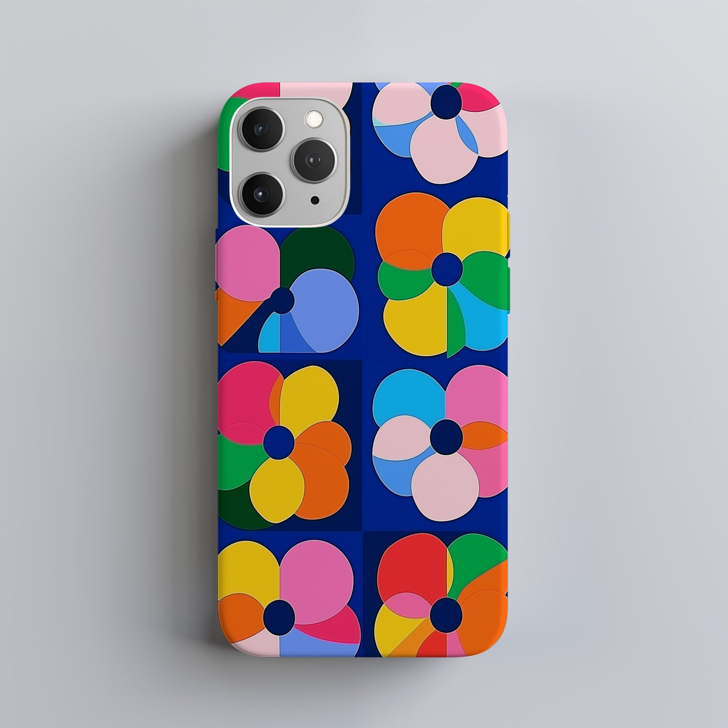 Mod Bloom Case – Retro 60s Pop Flower Power in Bold Colors