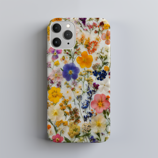 Pressed Flower Phone Case – Nature’s Beauty Preserved in Timeless Style