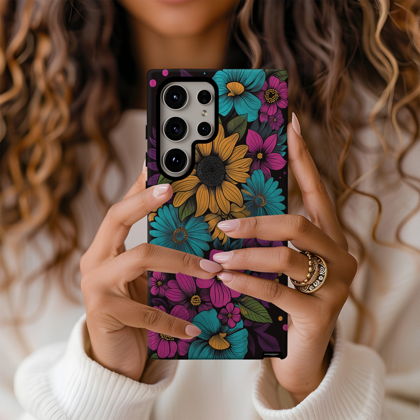 Retro 60s & 70s Floral Phone Case – Groovy Blooms with Modern Protection