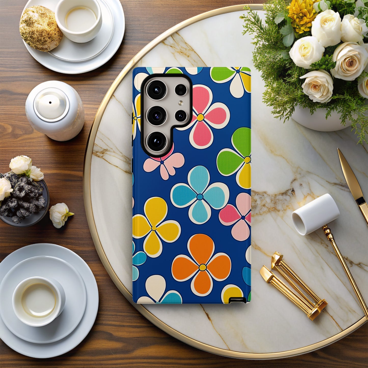 Retro Bloom Pop Case – 60s Mod Floral Vibe in Bold Colors