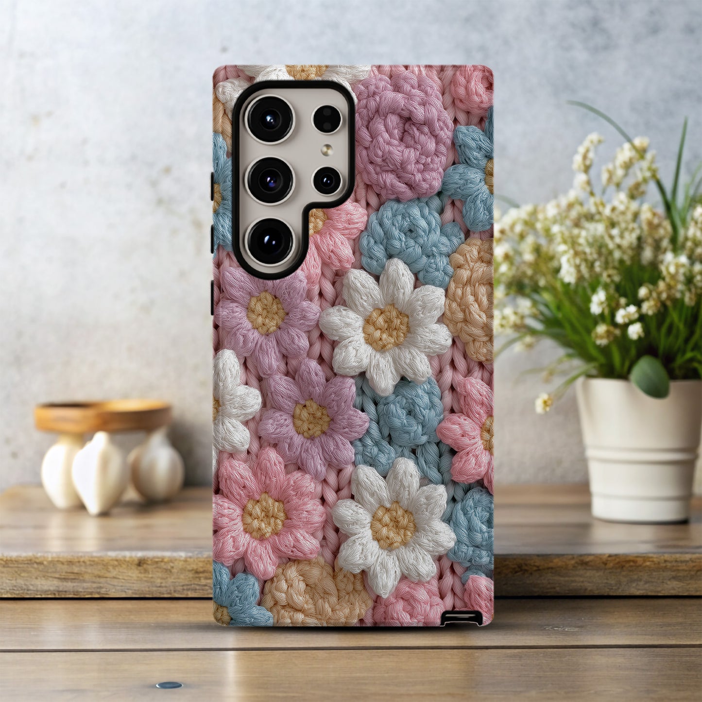 Cozy Crochet Blossom Phone Case – Soft Yarn Flower Garden