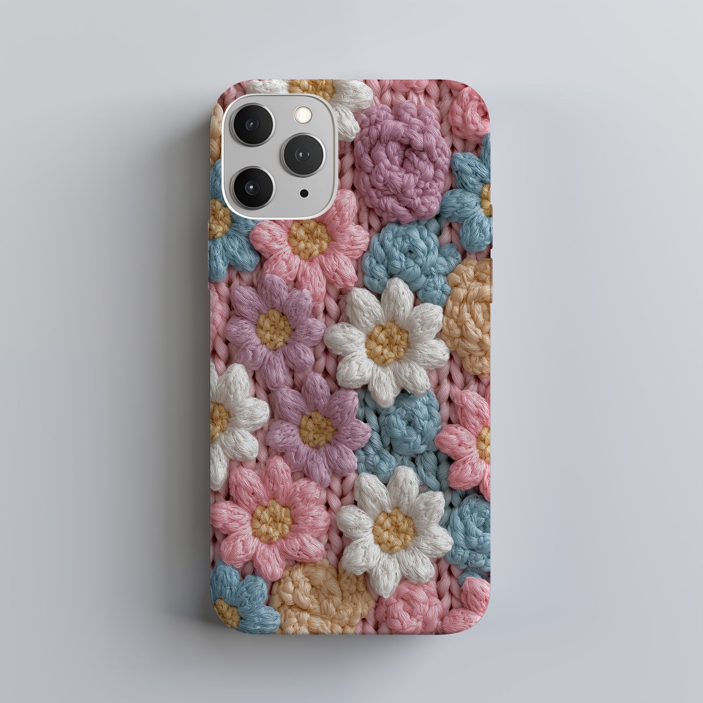 Cozy Crochet Blossom Phone Case – Soft Yarn Flower Garden