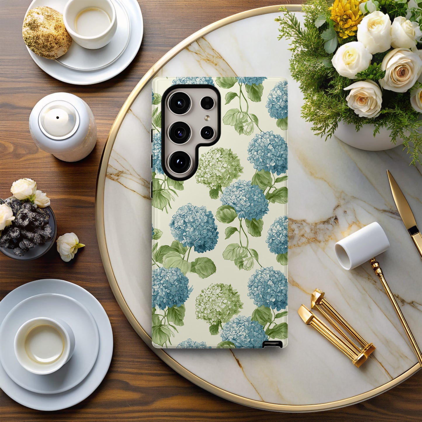 Pastel Hydrangea Charm – Hand-Drawn Floral Case